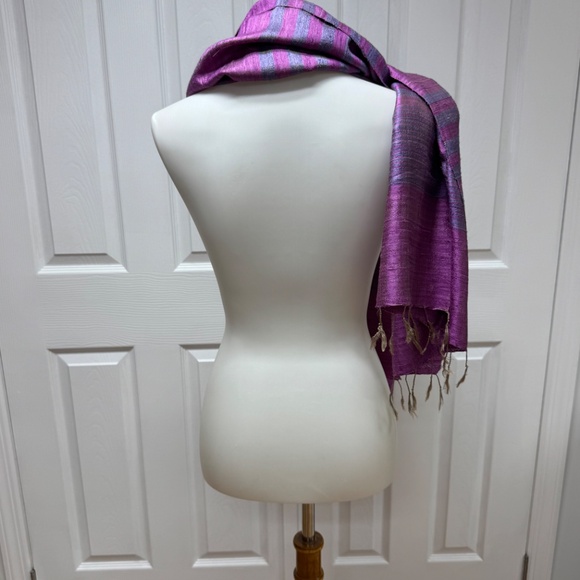 Rustic Design Silk Scarf - 72"x24" - NEW in Bag. - Picture 3 of 10